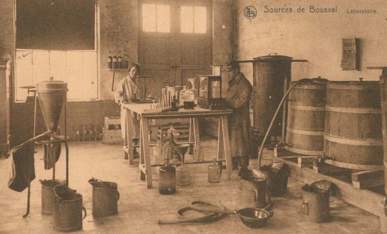 Sources de Bousval : le laboratoire (vers 1930)