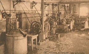 Sources de Bousval : salle de la mise en bouteilles (vers 1930)