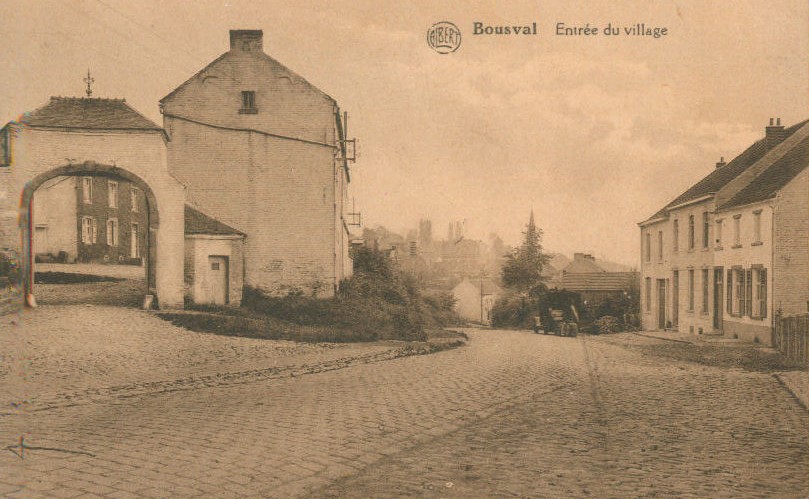 Ferme Saint Martin et l'entrée du village de Bousval (avec raccordement à l'électricité)