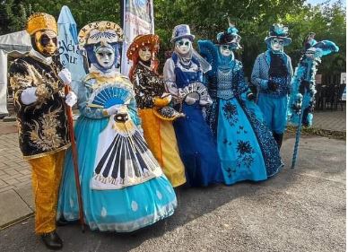 Les costumés vénitiens