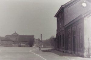 Expo 2022 : expo de cartes postales anciennes : l'entrepôt Demoulin et la gare