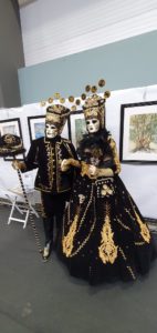 Expo artistique 2022 : les costumés vénitiens en balade